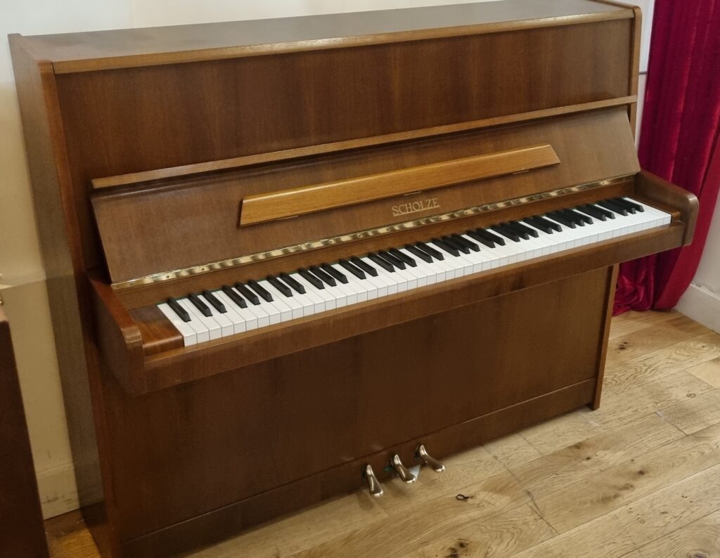 SCHOLZE - 116