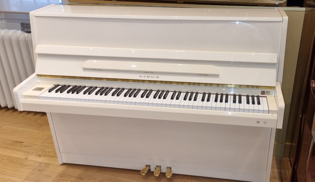 SAMICK SU108