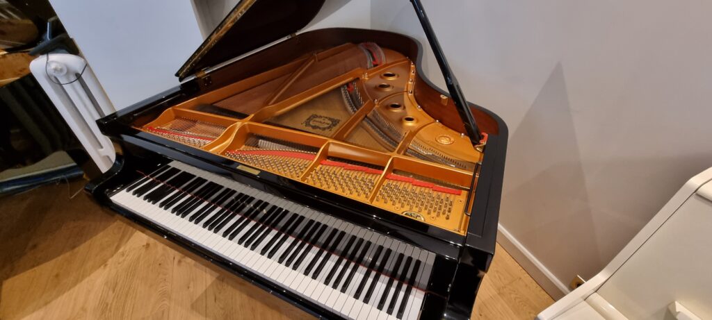 Yamaha S4