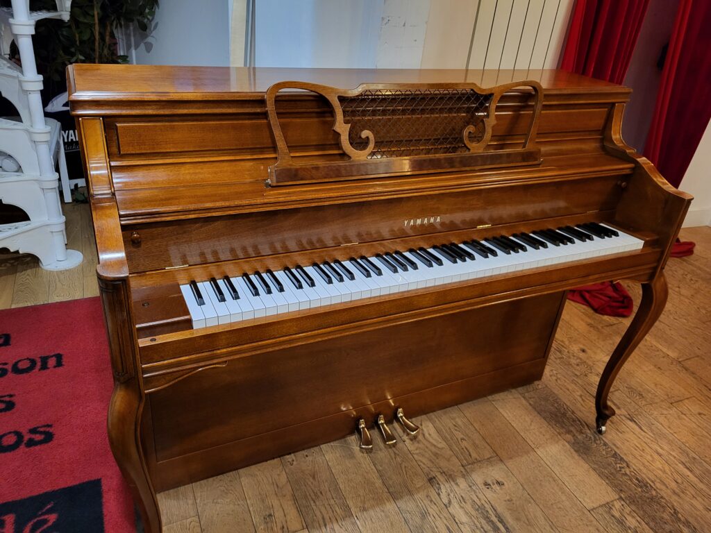 Yamaha M2HR